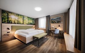 Hotel Linde - 24H Self Check-In